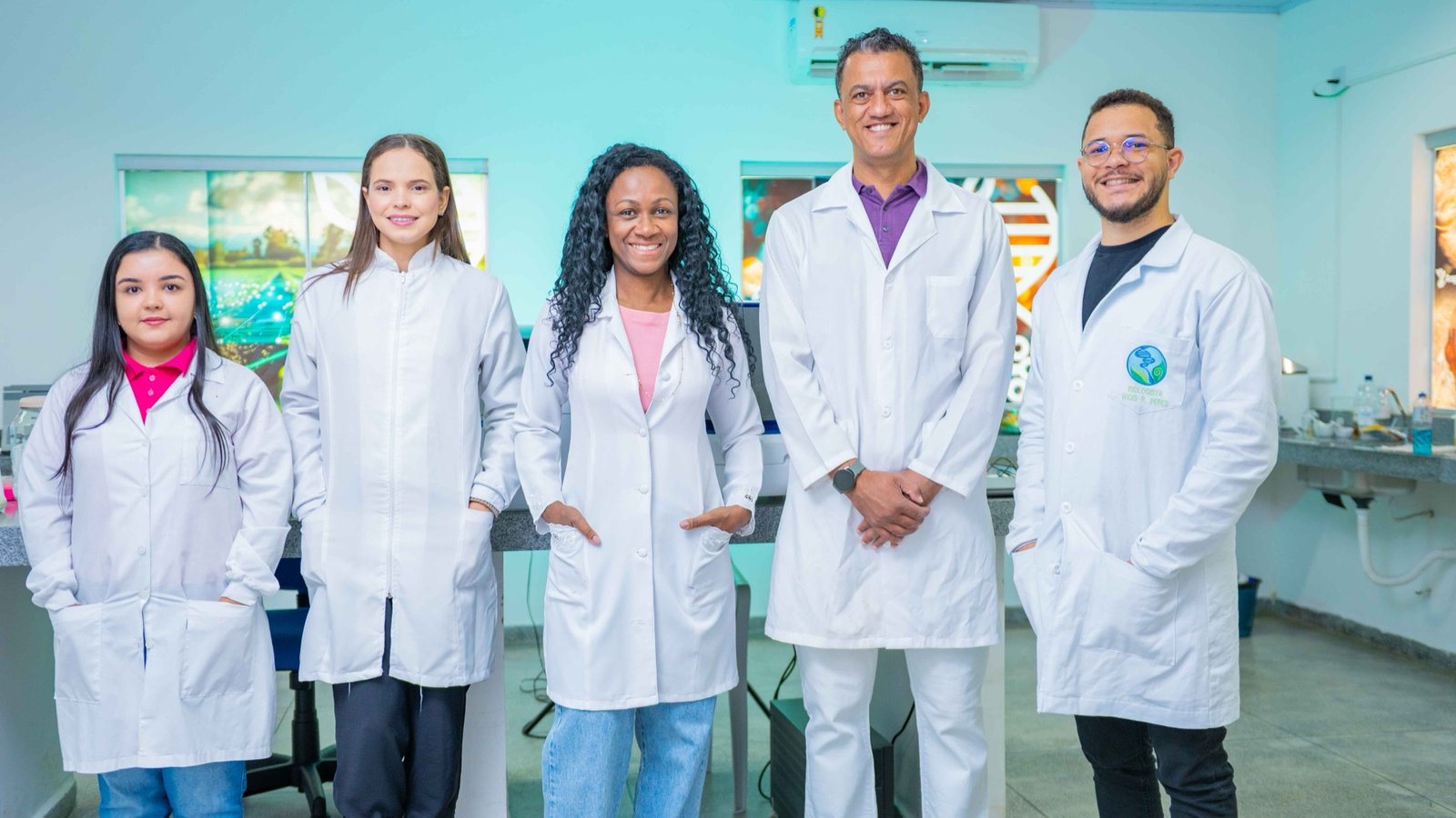 Equipe do ABLIB no laboratório